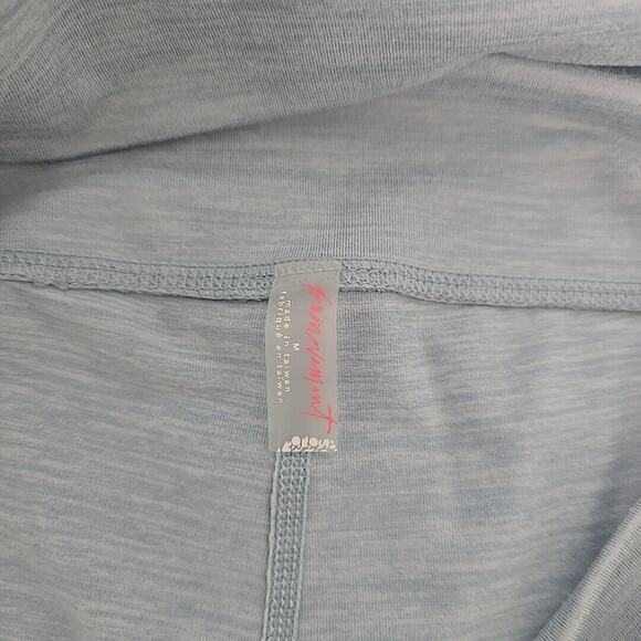 Free People Womens Movement High Rise Pale Blue Split Leg Leggings Size Medium‎ - Picture 3 of 11